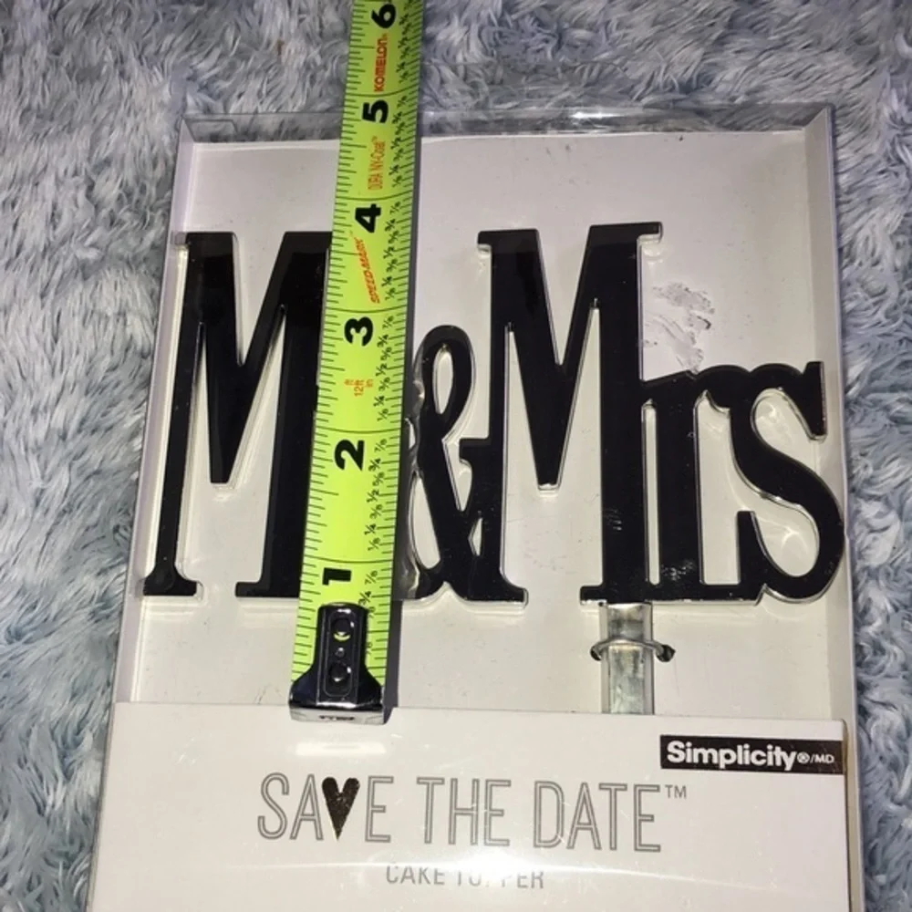 Mr. & Mrs. Wedding Cake Topper Silver Mirror Look New‎
